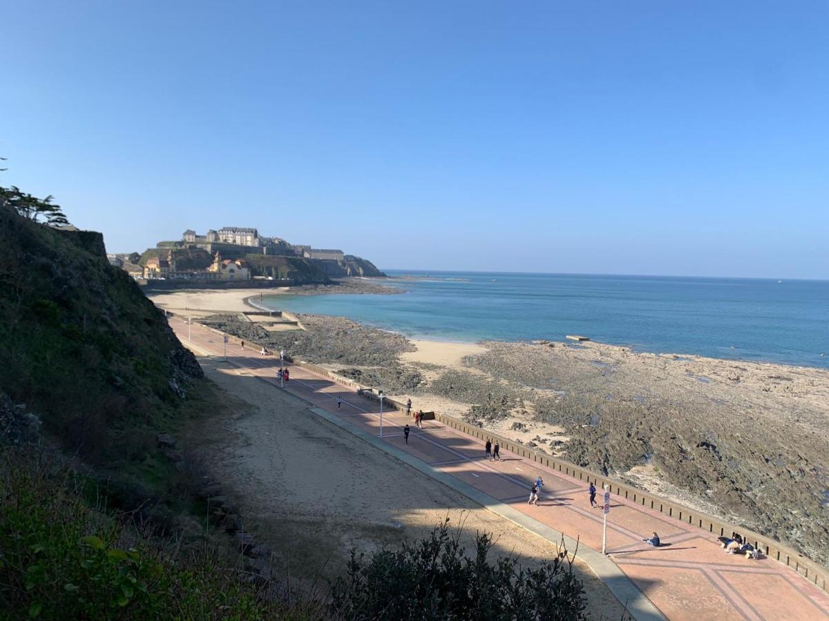 Appartement Villa Chausey, Vue Sur Le Port Granville Luaran gambar