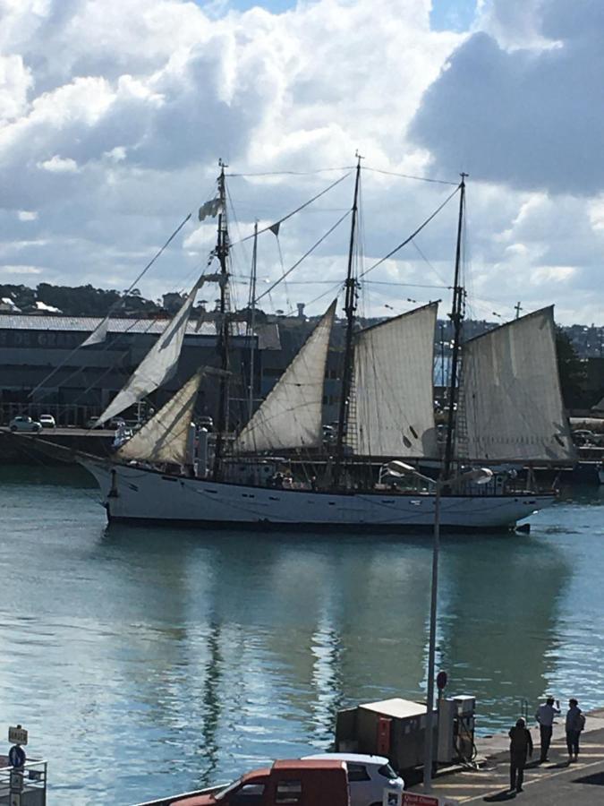 Appartement Villa Chausey, Vue Sur Le Port Granville Luaran gambar