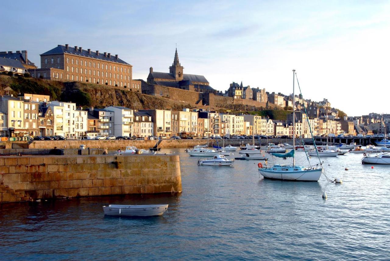 Appartement Villa Chausey, Vue Sur Le Port Granville Luaran gambar